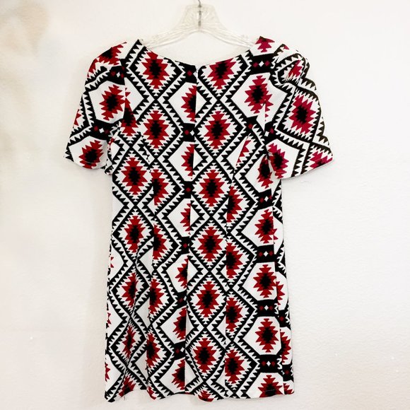 Tobi Geometric Red and Black Mini Dress - Picture 6 of 6